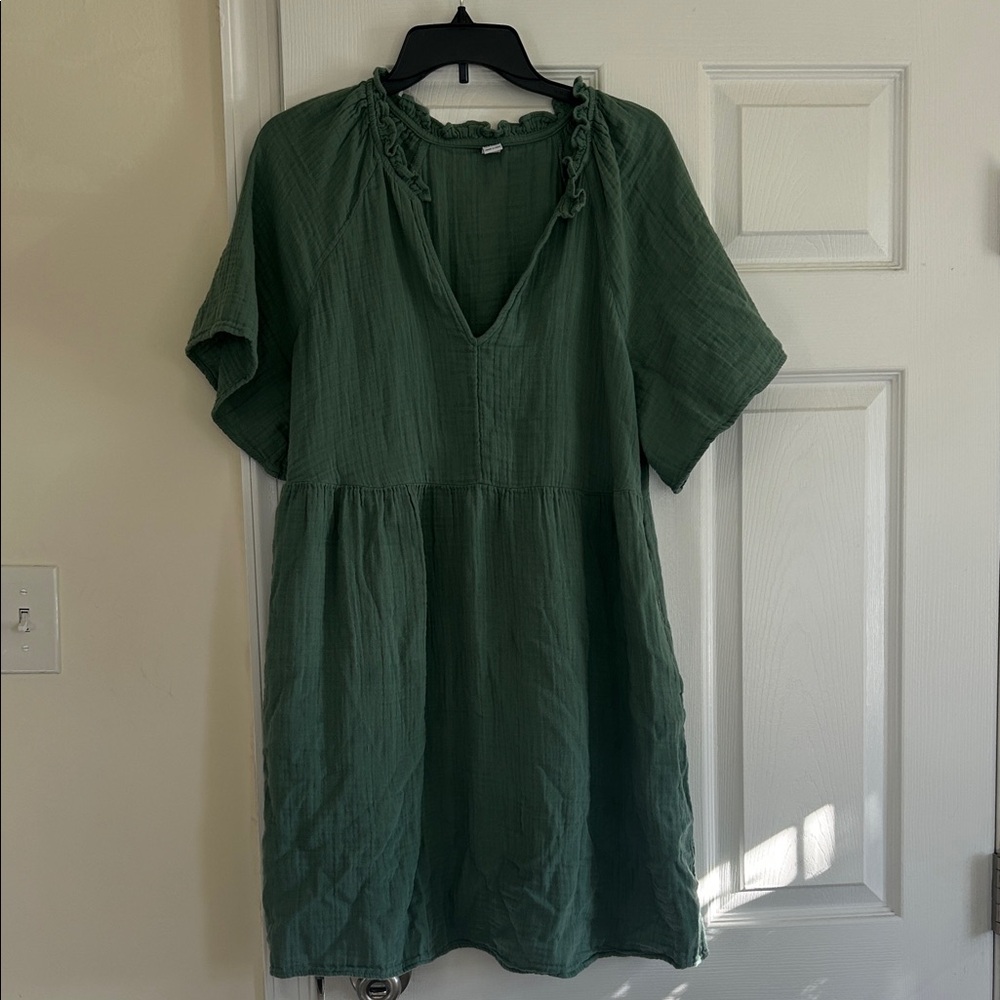 Old Navy Olive Green V-Neck Short Sleeve Mini Dress